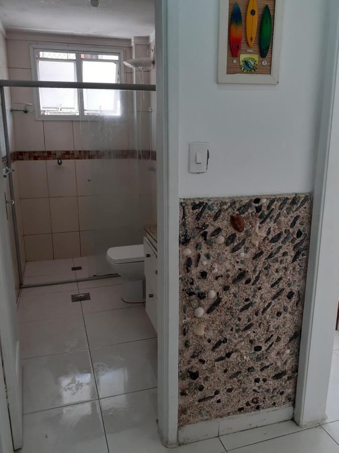 Apartamento Vento E Mar - 2 Quartos Com Sacada Na Quadra Da Praia Do Gonzaga Santos  Exteriér fotografie