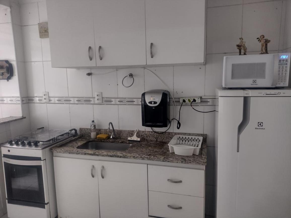 Apartamento Vento E Mar - 2 Quartos Com Sacada Na Quadra Da Praia Do Gonzaga Santos  Exteriér fotografie