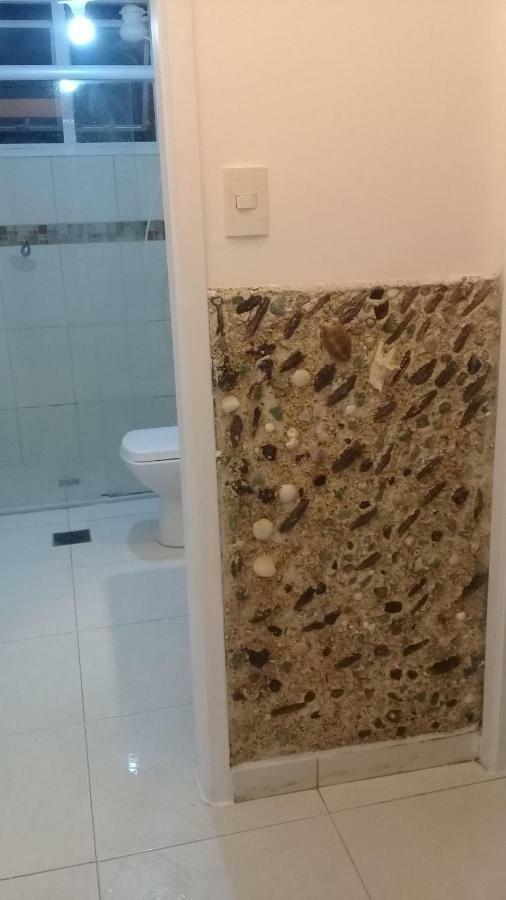 Apartamento Vento E Mar - 2 Quartos Com Sacada Na Quadra Da Praia Do Gonzaga Santos  Exteriér fotografie